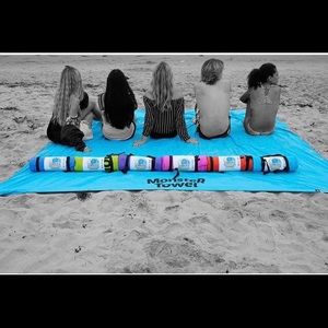 Monster Towel, huge beach towel 10x10 feet